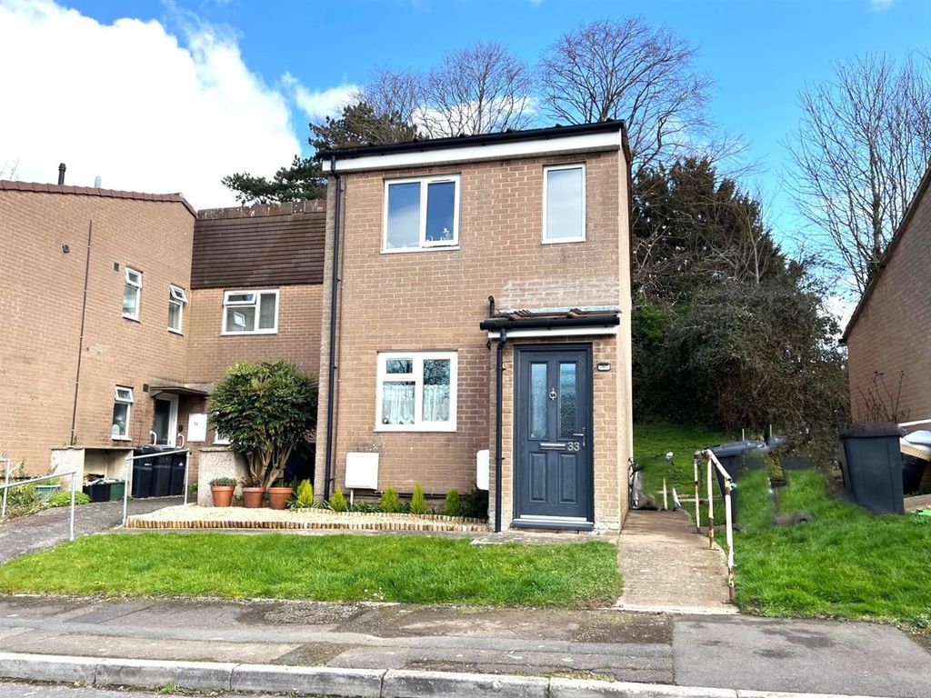 Property photo 3 of 11