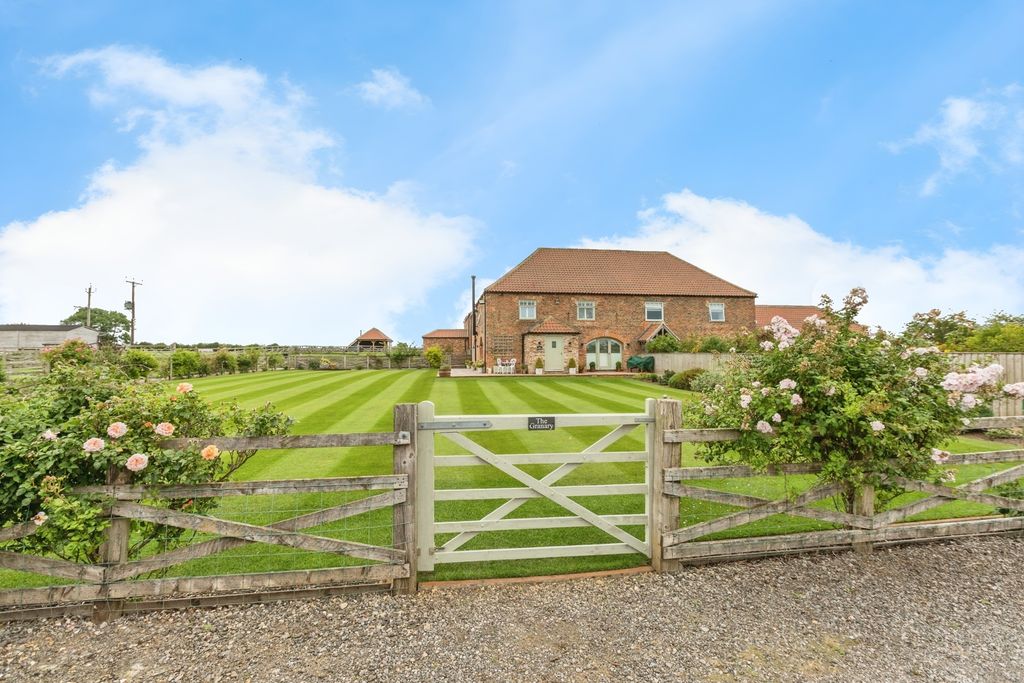 Property photo 1 of 23 Photo