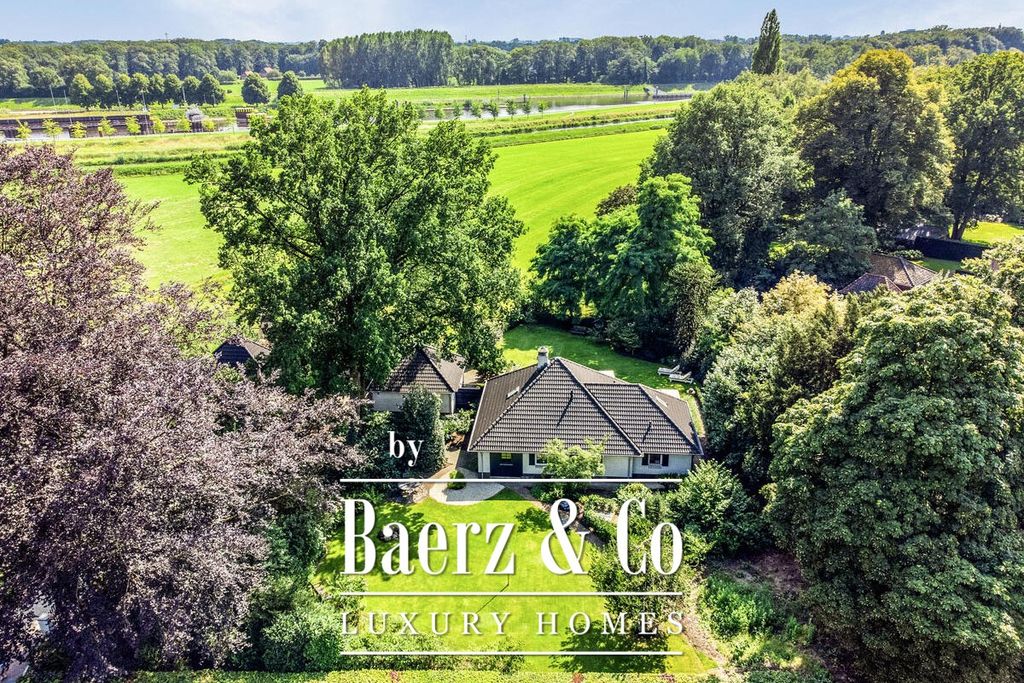 Property photo 1 of 76