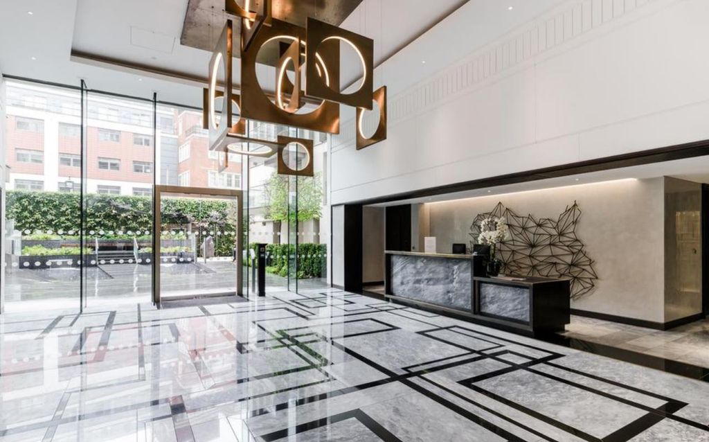 Property photo 1 of 15 Lobby