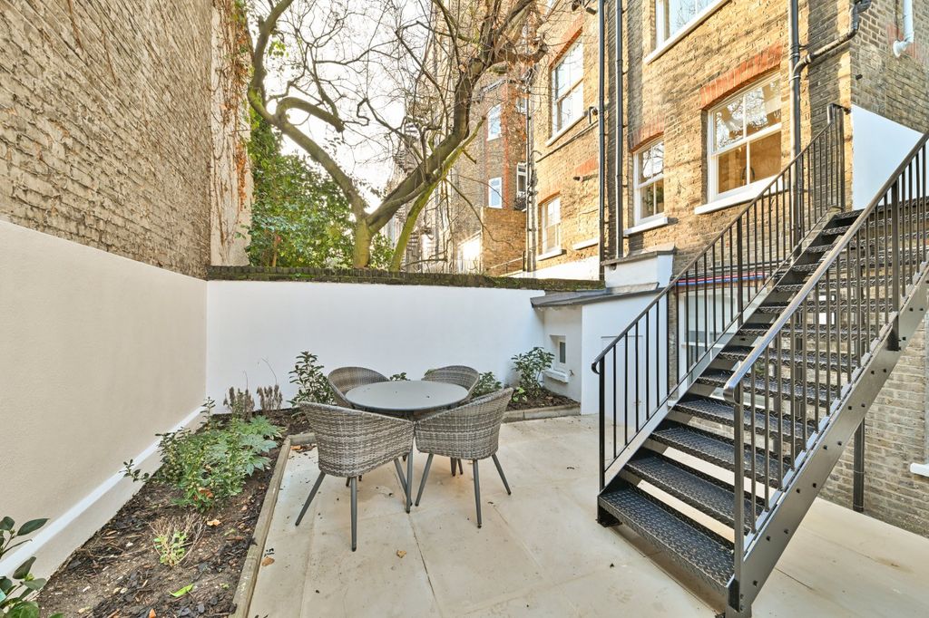 Property photo 3 of 20 Picture No. 13