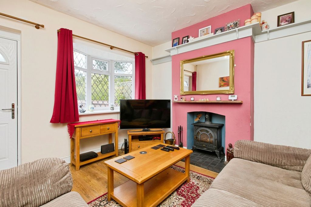 Property photo 2 of 17 Lounge Area