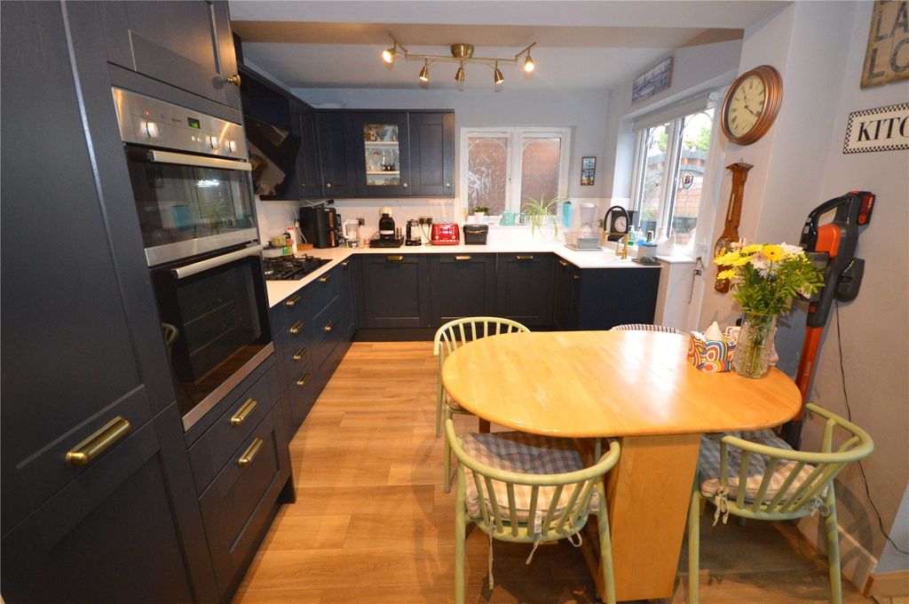 Property photo 3 of 19 Picture No. 07