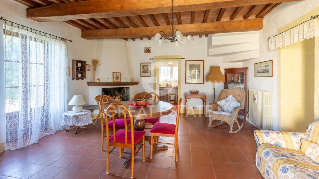 Property photo 2 of 45 Interiors