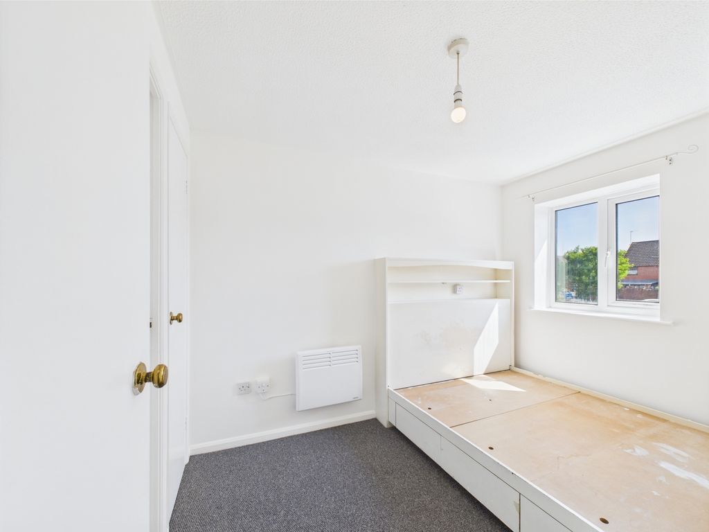 Property photo 2 of 4 Bedroom