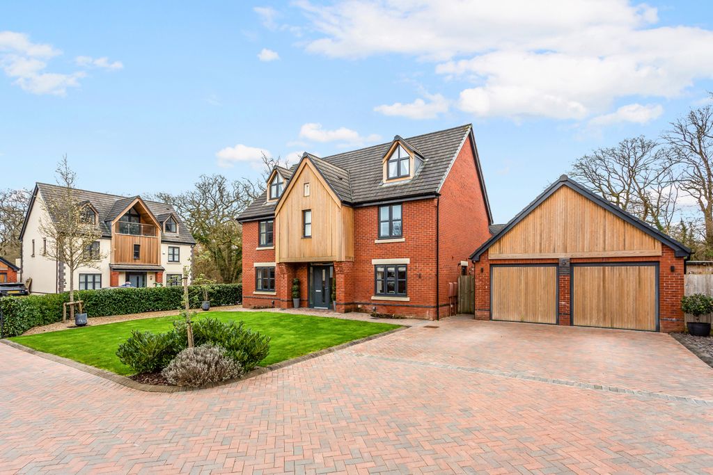 Property photo 1 of 20 External