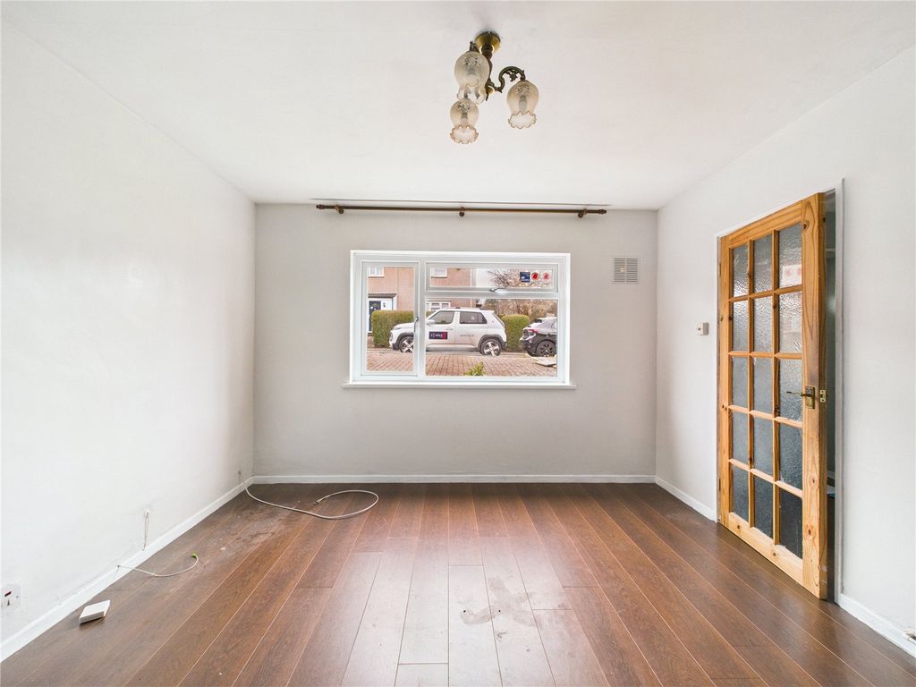 Property photo 3 of 22 Picture No. 04