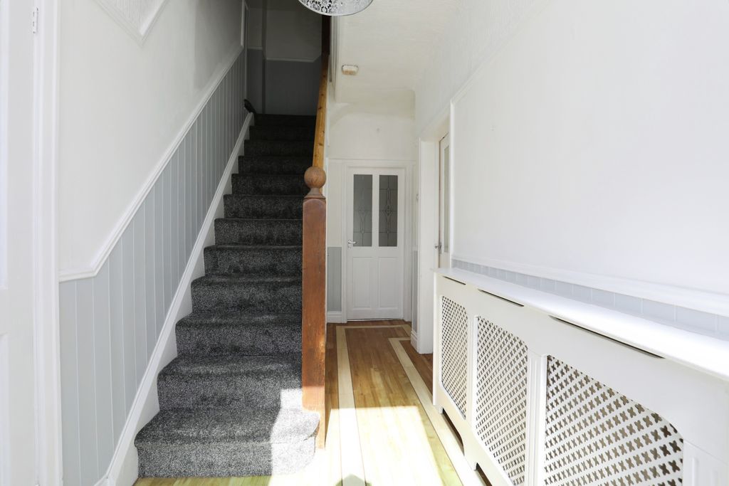 Property photo 2 of 15 Hall