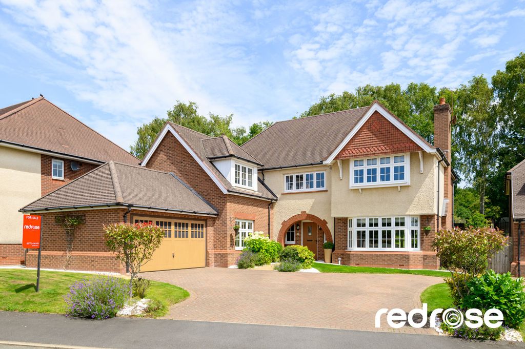 Property photo 1 of 28 Web_14 Burghfield Dr-02-2