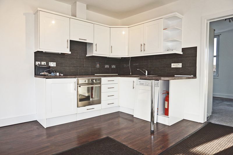 Property photo 1 of 9 Kitchen