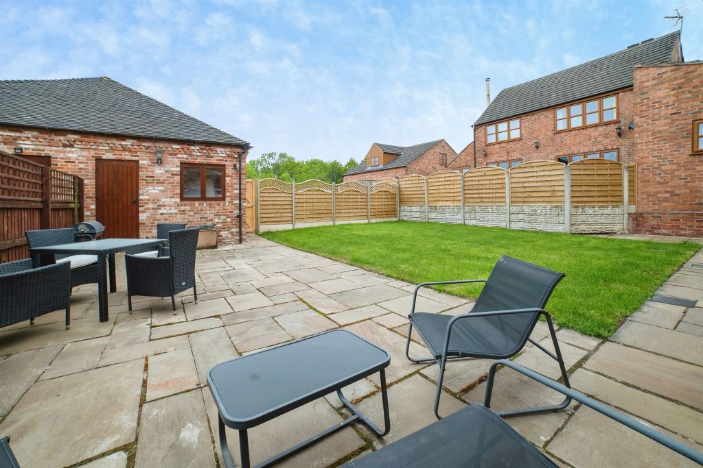 Property photo 1 of 29
