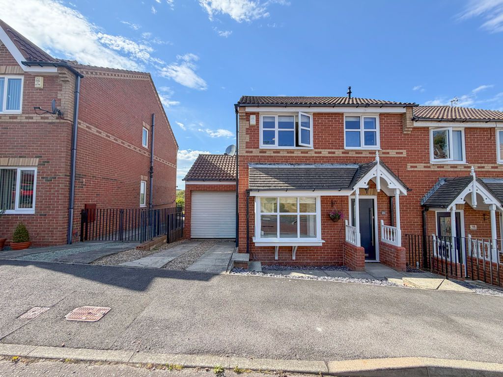Property photo 2 of 14 External