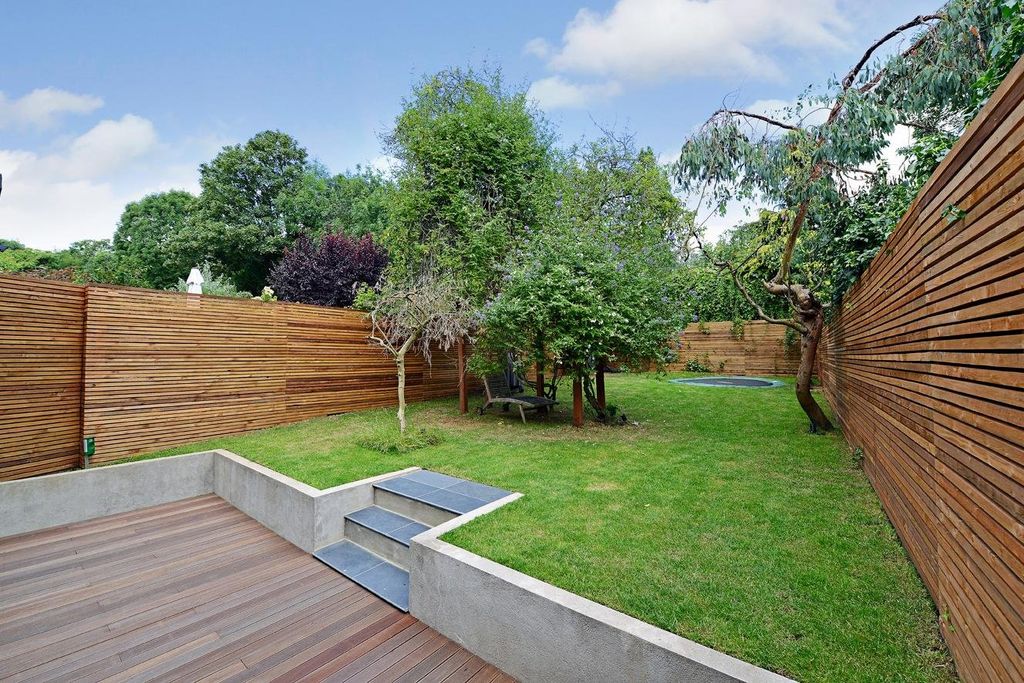 Property photo 2 of 14 Picture No. 22