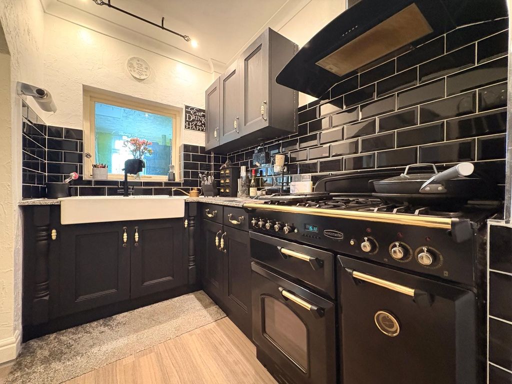 Property photo 3 of 27 Picture No. 06