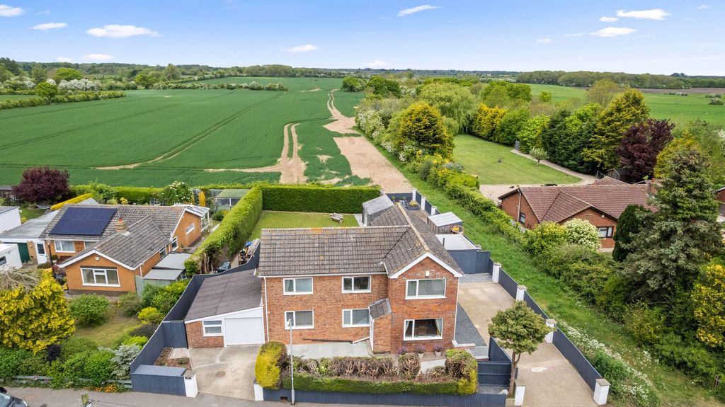 Property photo 1 of 42