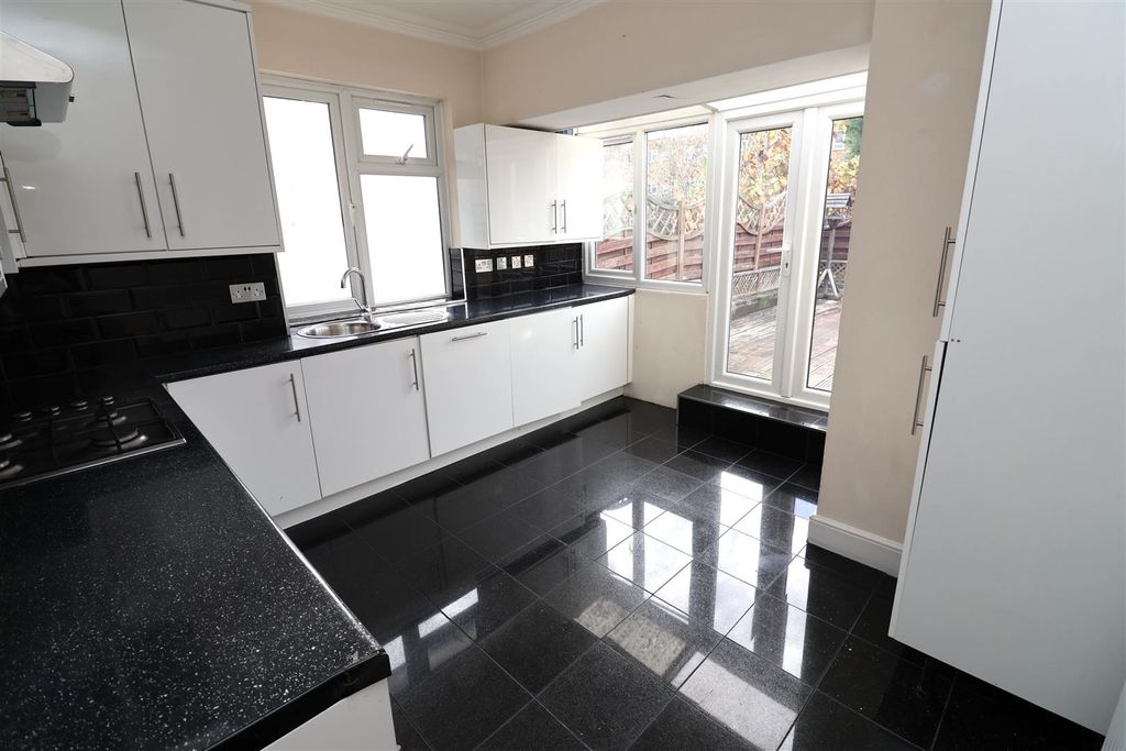 Property photo 2 of 17 Img_0180.Jpg