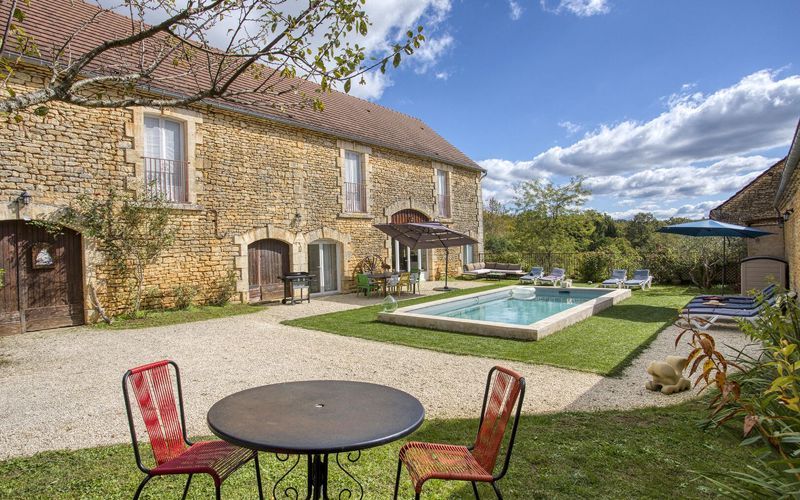 Property photo 3 of 27 Photo 3