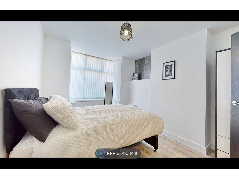 Property photo 1 of 34