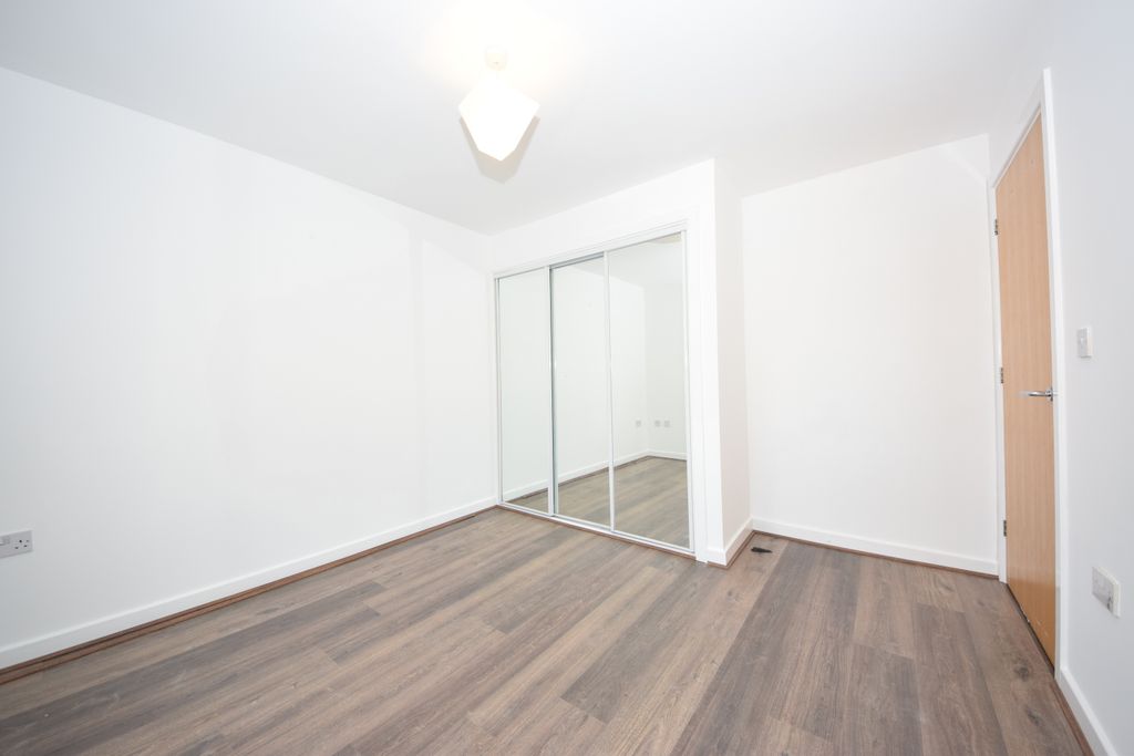 Property photo 1 of 3 Yoxford Court 18  (7)