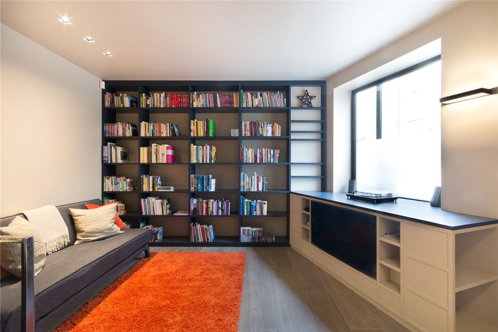 Property photo 3 of 6 Picture No. 04