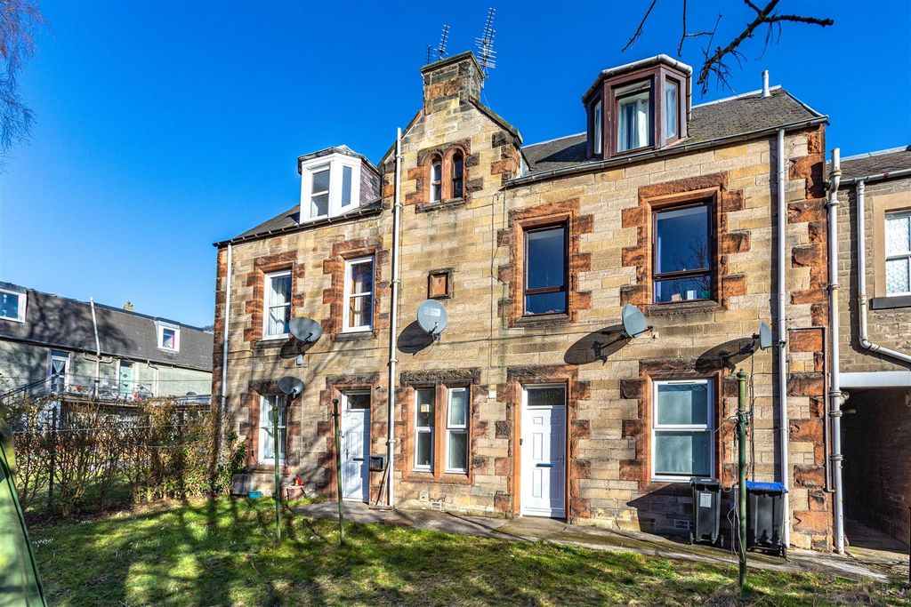 Property photo 3 of 18 19 Stirling Place Galashiels 03.Jpg