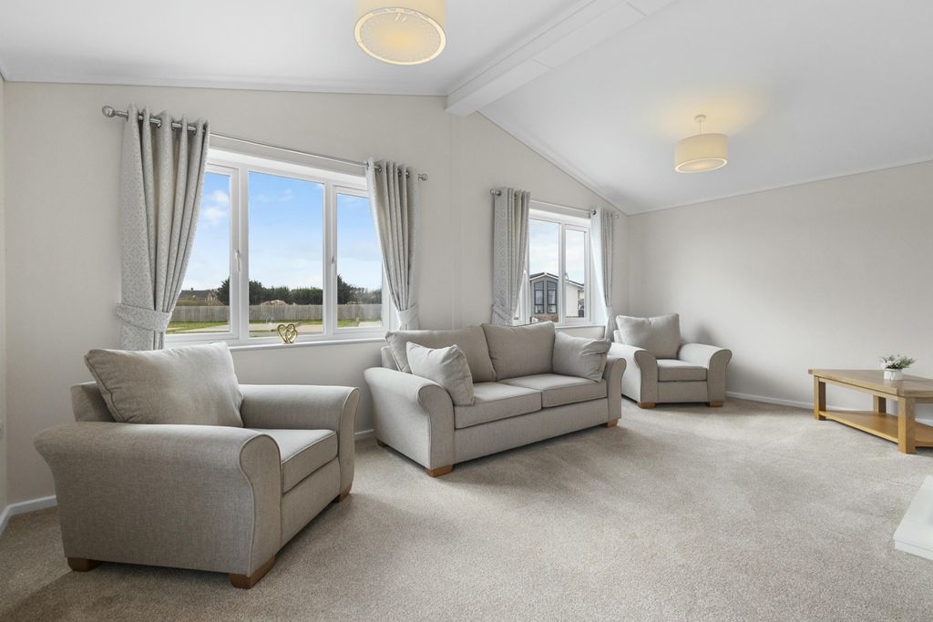 Property photo 2 of 9 4A0d5Bd12157E062741421937247B156dc53Ba1B67Ba7B1c6A