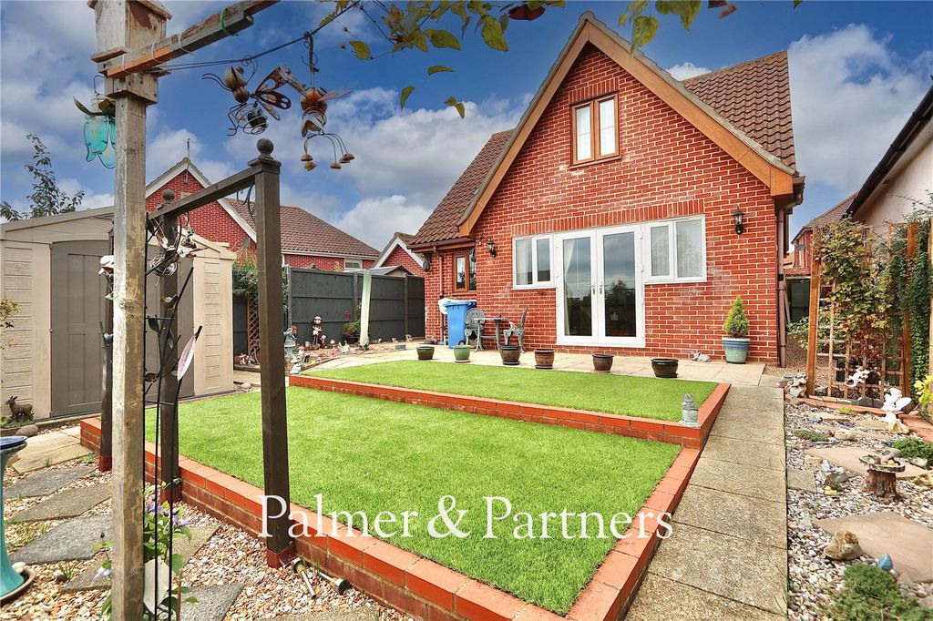 Property photo 2 of 29 Picture No. 03