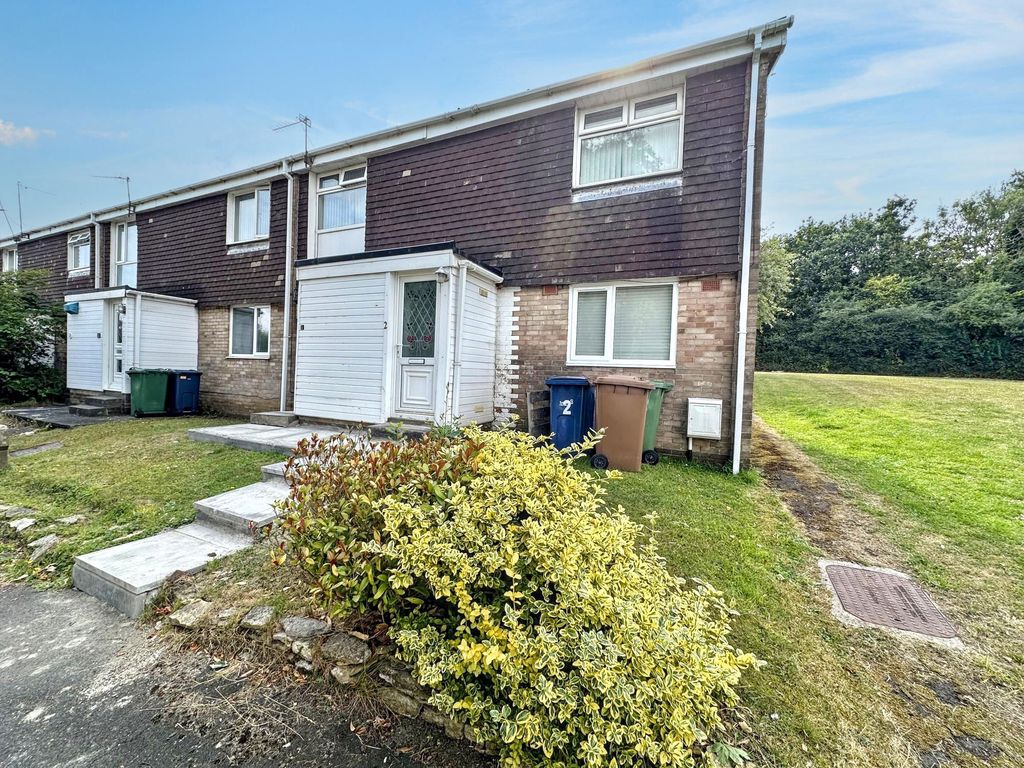 Property photo 2 of 12
