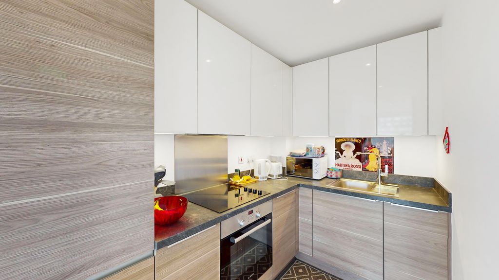 Property photo 2 of 19