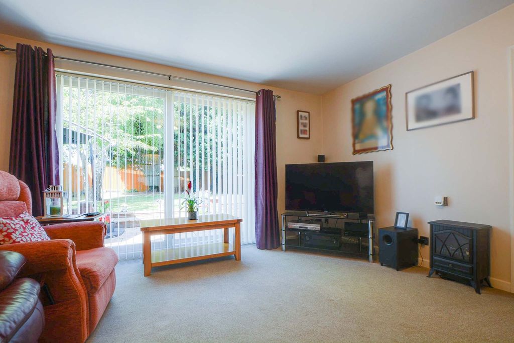 Property photo 2 of 22