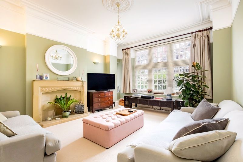 Property photo 3 of 14 Sitting Room