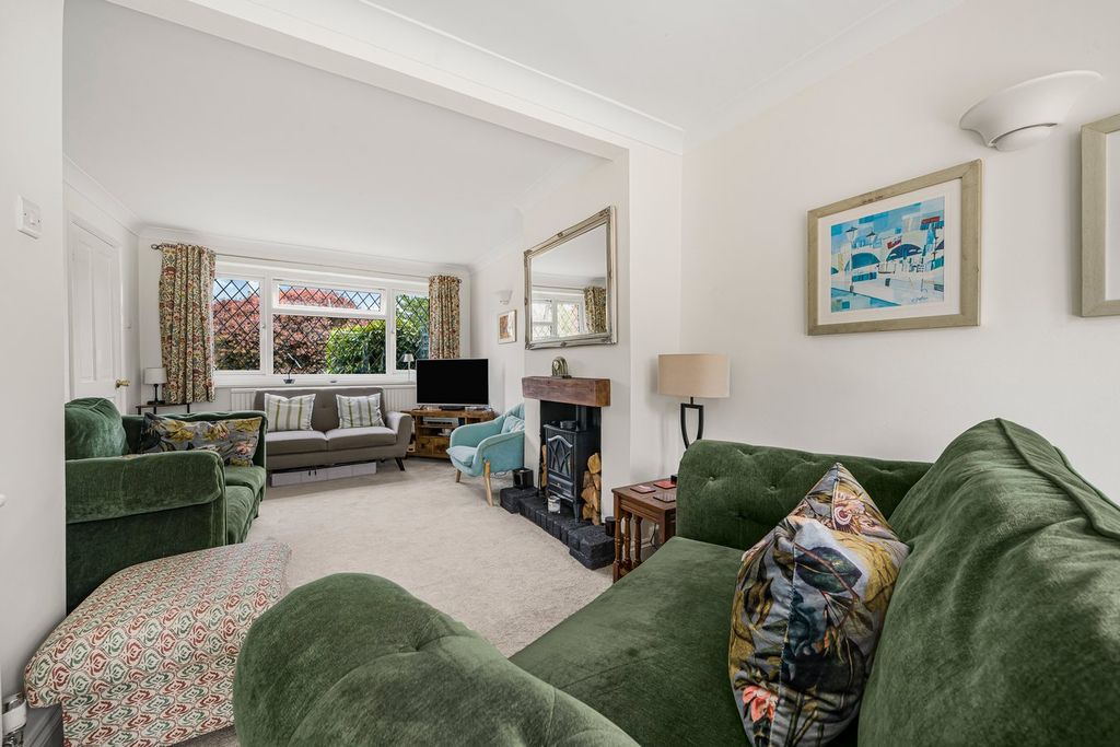 Property photo 3 of 13