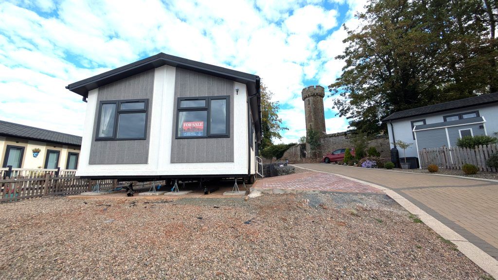 Property photo 1 of 5 Exterior 2