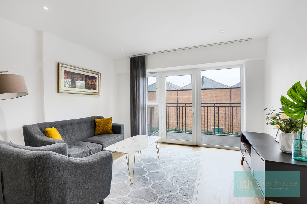 Property photo 3 of 18