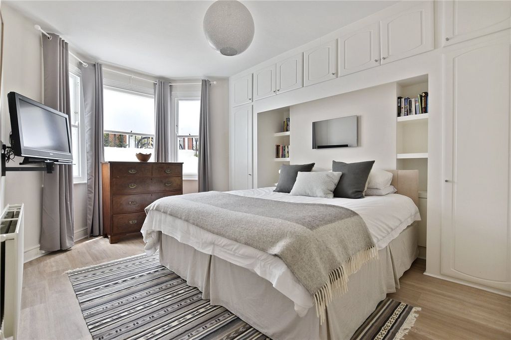 Property photo 3 of 10 Picture No. 06