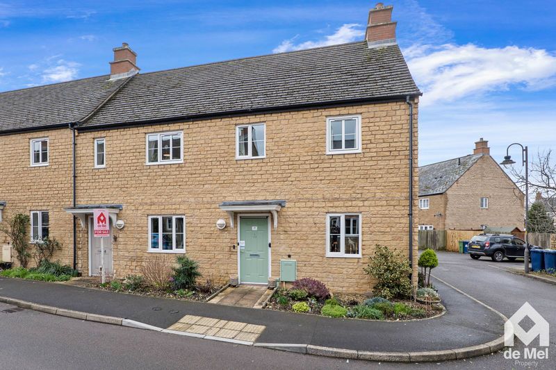 Property photo 1 of 9 Photo 8