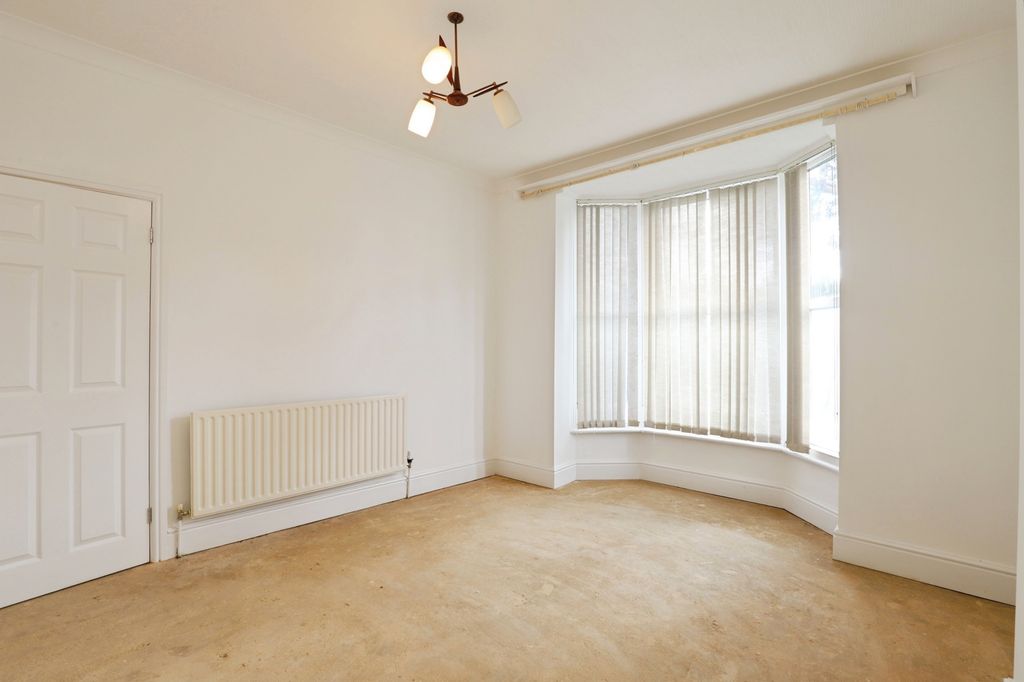 Property photo 3 of 24 Pbox-Img.Jpg