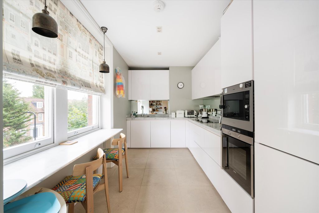 Property photo 3 of 13 Image