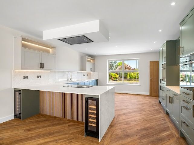 Property photo 2 of 18 4122192
