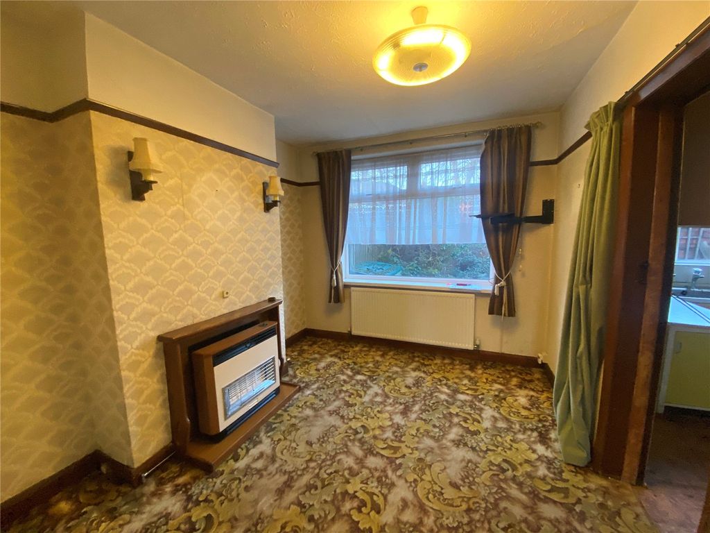 Property photo 3 of 15 Dining Room