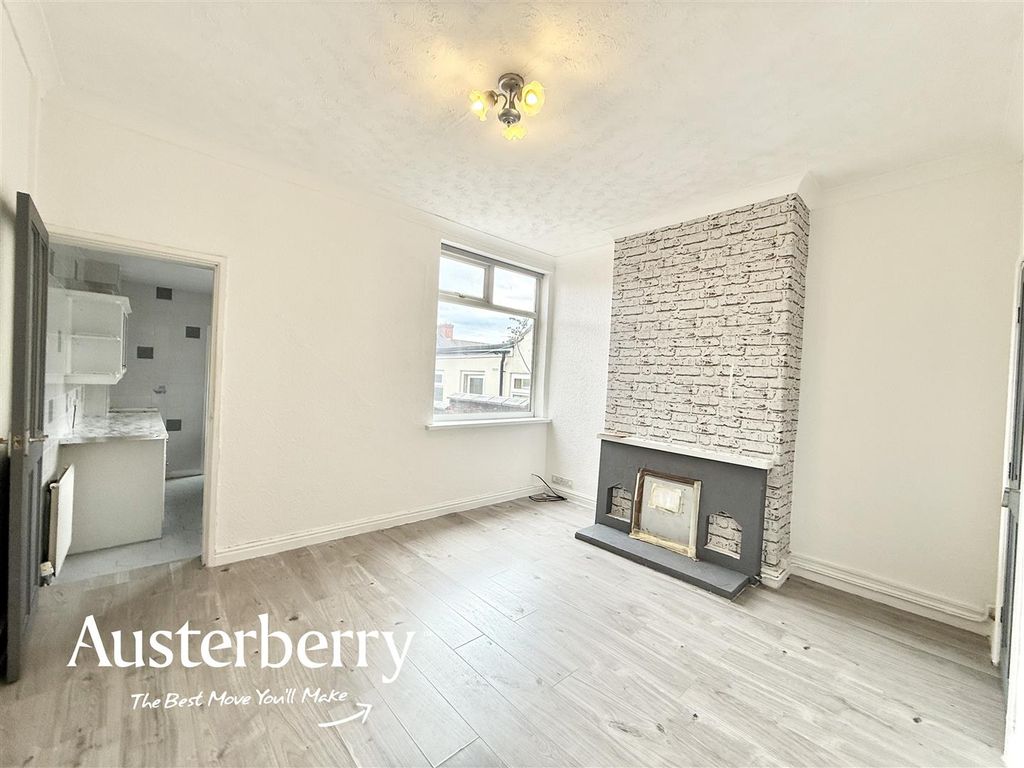 Property photo 3 of 10 Img_8012.Jpg