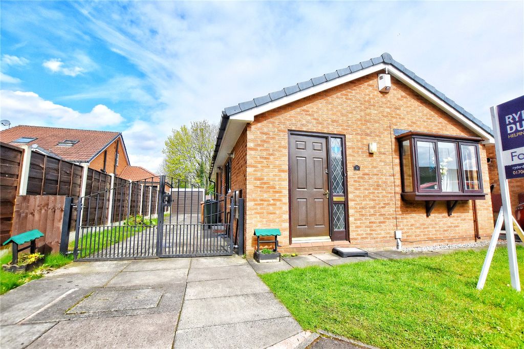 Property photo 1 of 18 Front External