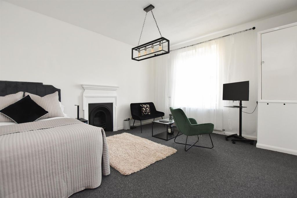 Property photo 1 of 9 Reception Room