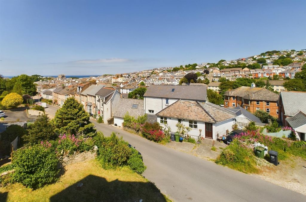 Property photo 2 of 9 View.Jpg