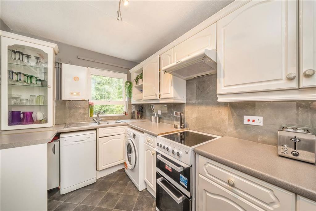 Property photo 3 of 5