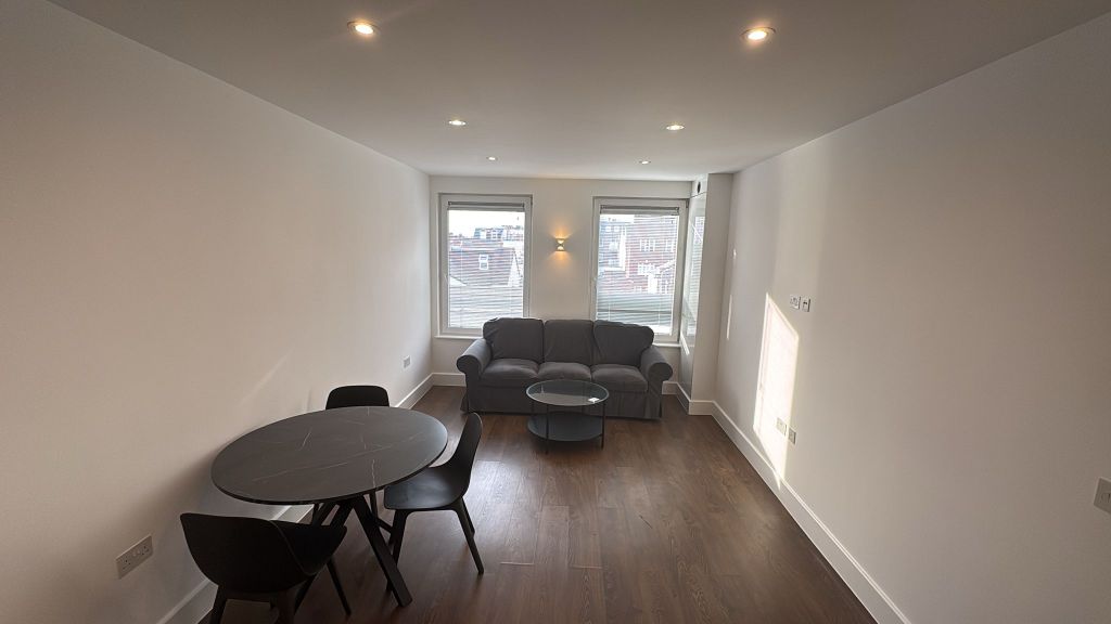 Property photo 1 of 5