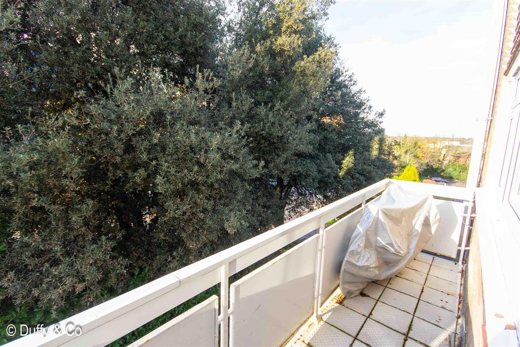 Property photo 3 of 21 5 Jireh Ct (11).Jpg