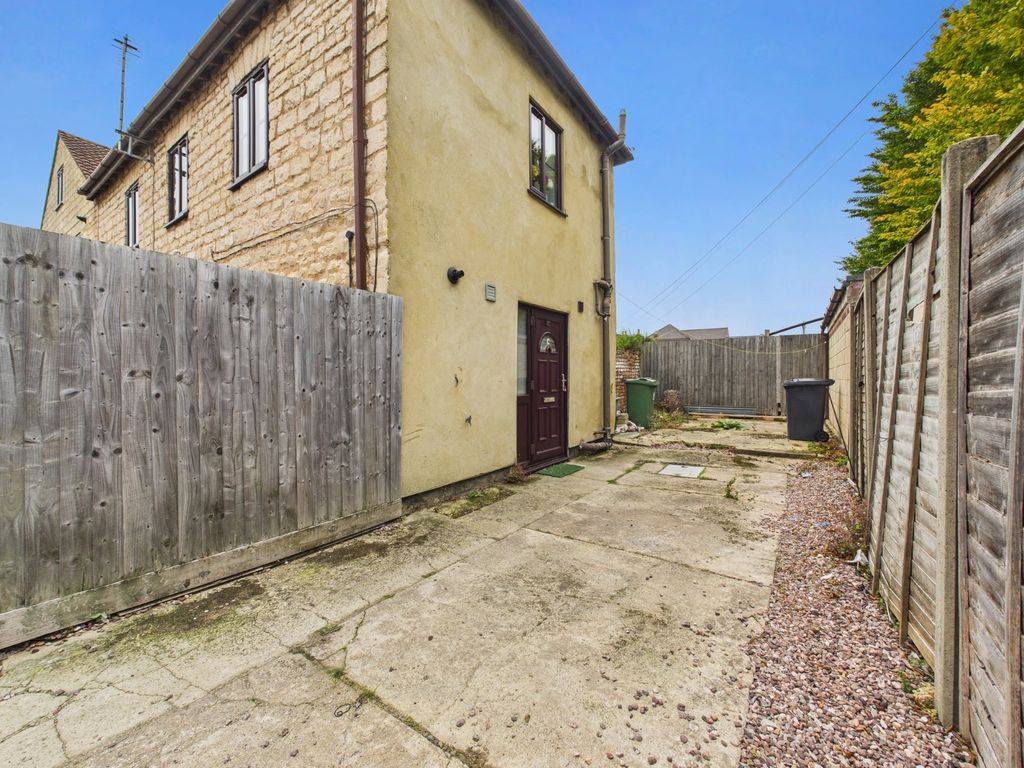 Property photo 3 of 22 Picture No. 18