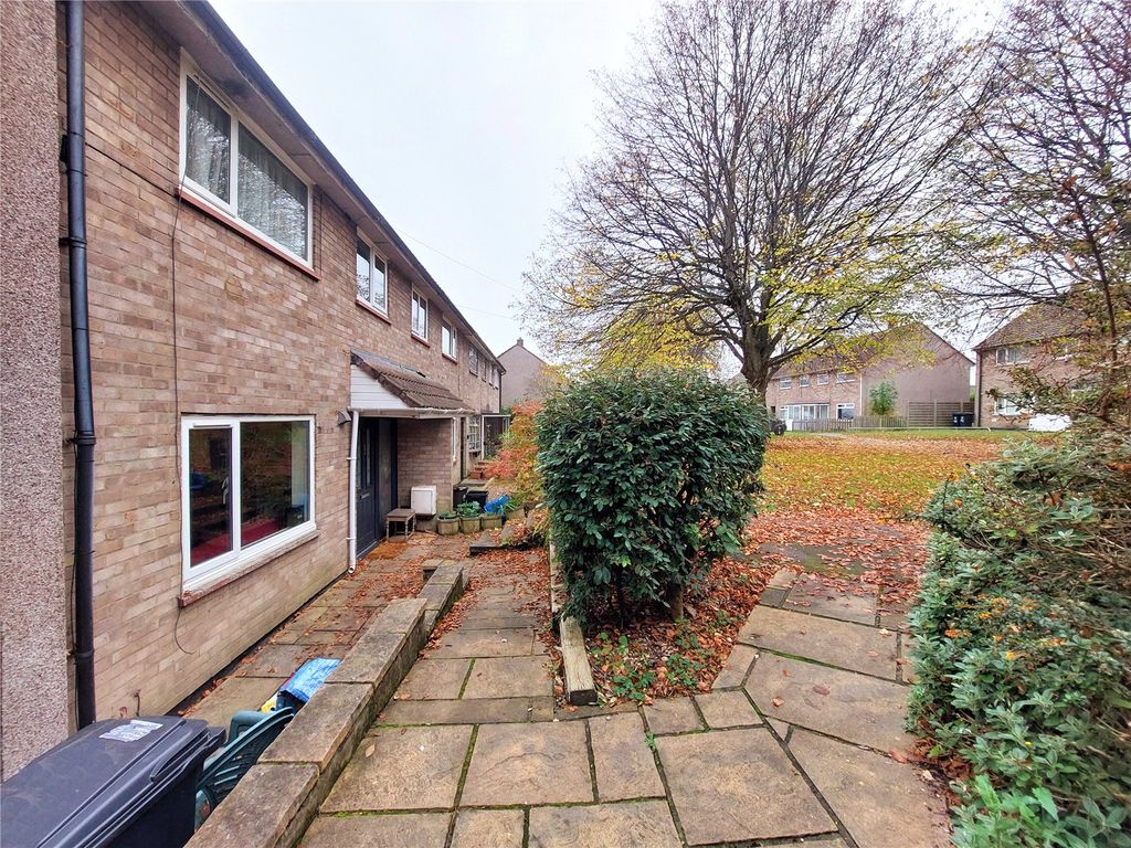 Property photo 1 of 15 Picture No. 11