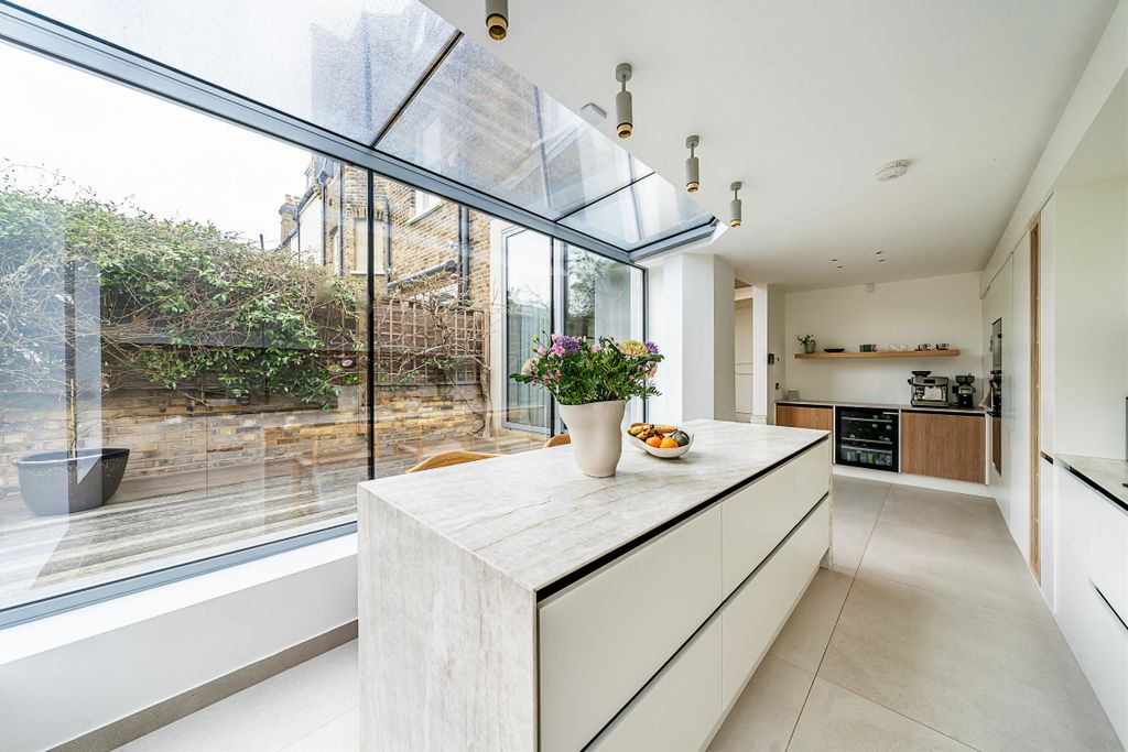 Property photo 1 of 26